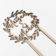Wreath Names Cake Topper