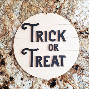 Shiplap Round - Trick or Treat